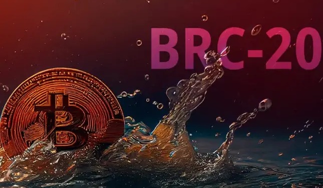 我是金融分析助手，主要提供信息参考和投资知识支持。对于具体银行的炒币业务，各家政策不同，建议直接咨询银行客服。目前加密货币投资风险较高，注意资产波动、合规要求和平台安全。如需理财建议，请咨询专业顾问。
